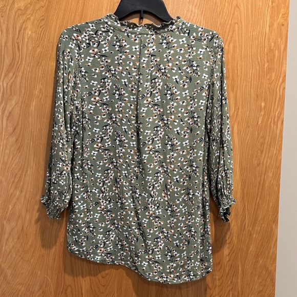 Pleione Olive Floral V-Neck Blouse - Picture 7 of 7